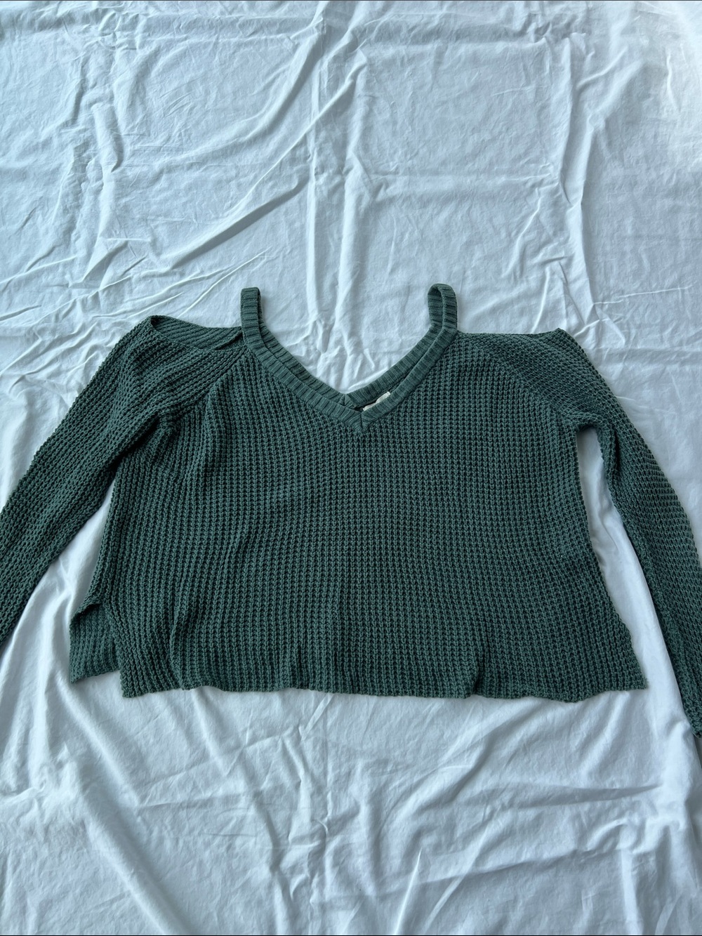 Off-the-shoulder Sweater